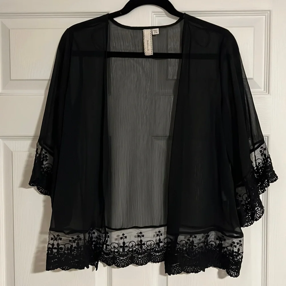 Robin-K Kimono - Picture 1 of 7